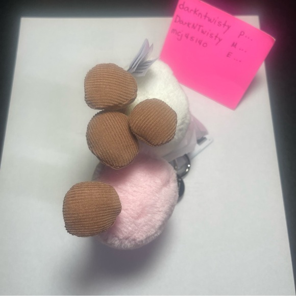 BNWT JELLYCAT I AM AMUSEABLE PAIR OF MARSHMALLOWS BAG CHARM KEYCHAIN - Picture 9 of 13